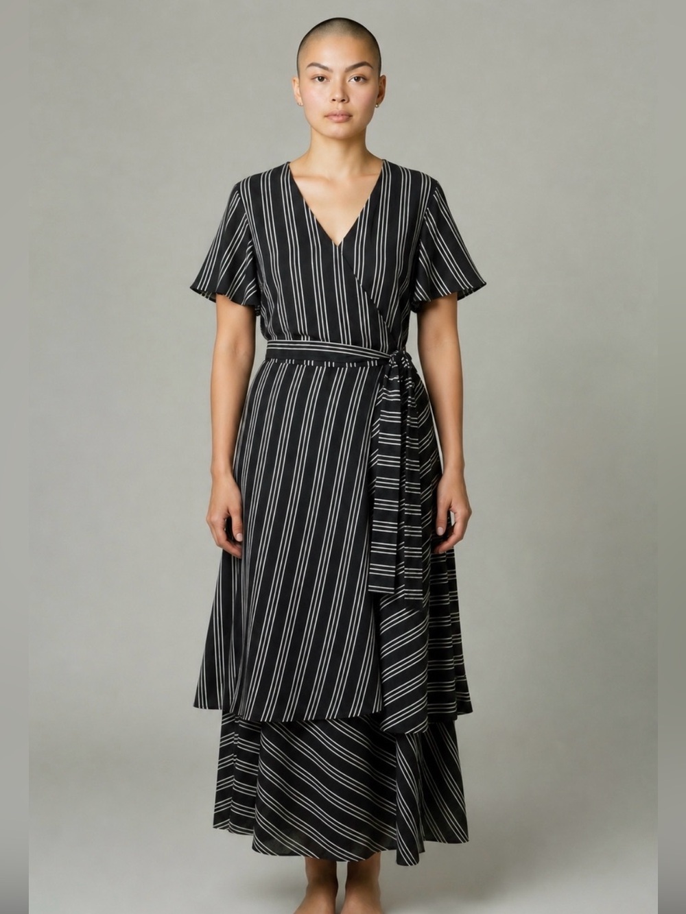 Ann Taylor Tiered Stripe Maxi Dress Navy Misses 6